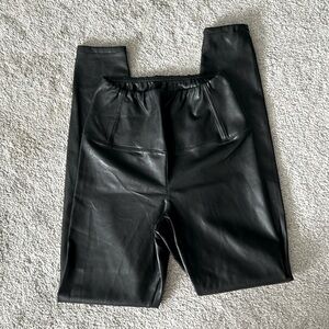Aritzia Wilfred Free Daria Leggings